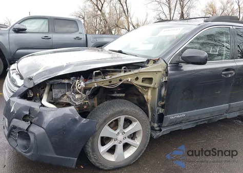 2013 Subaru Outback 2.5I Premium z USA, uszkodzony, nr VIN 4S4BRBCCXD3301455